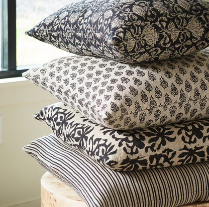 Anika Pillow 22" x 22"
